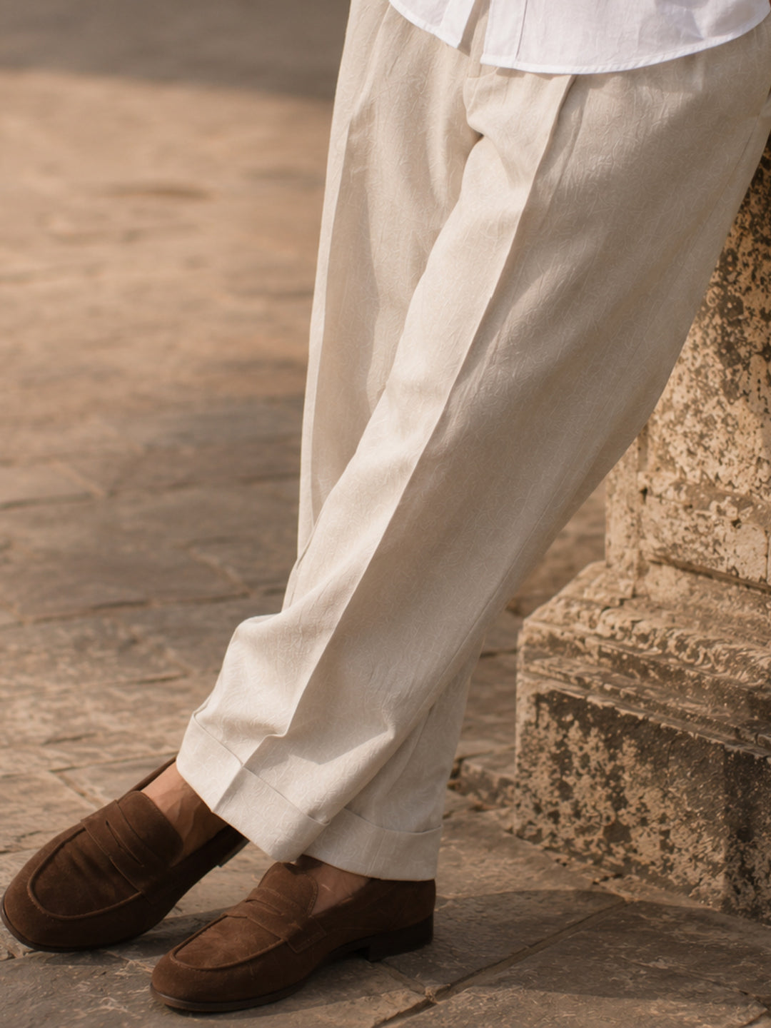 Shoe pairing for linen shirts